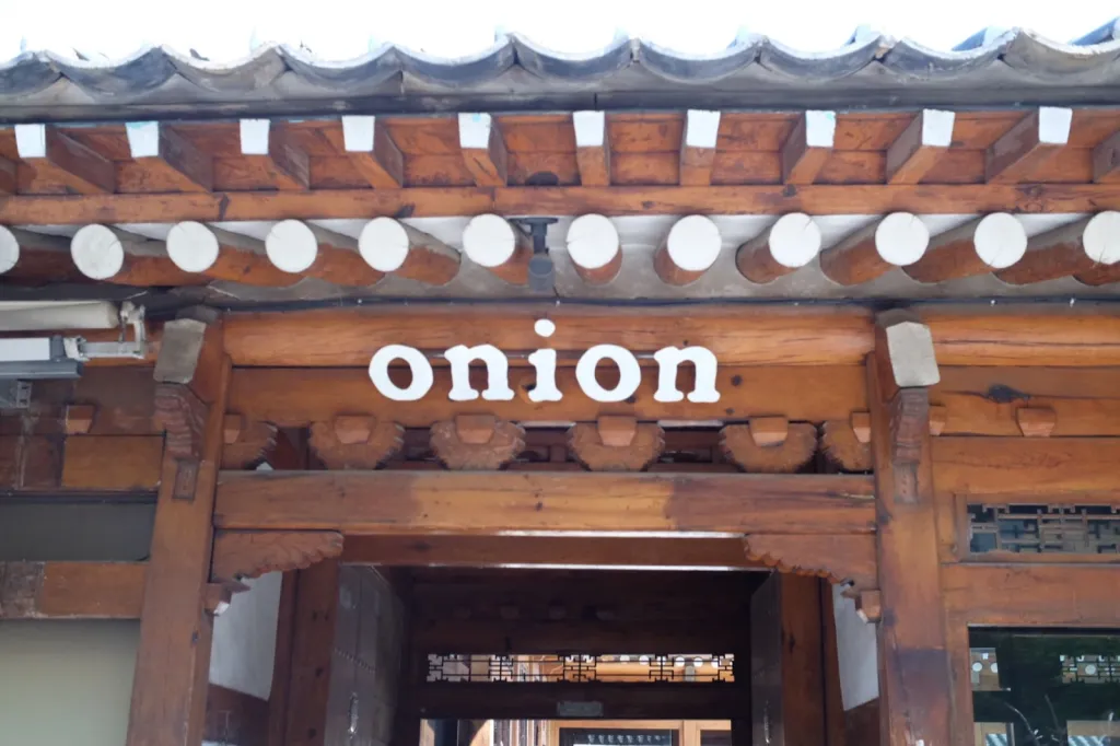 onion安国店の看板