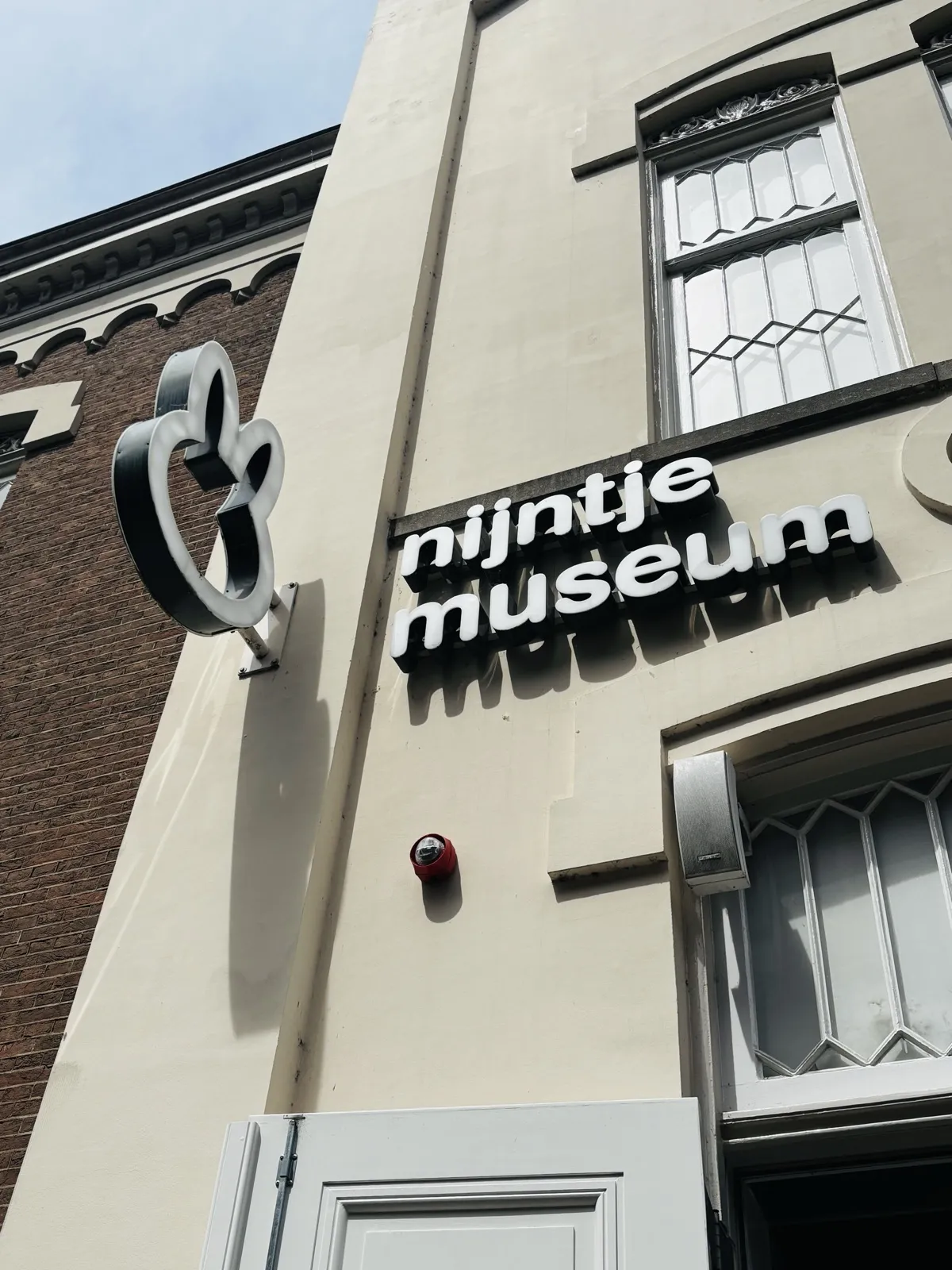 ユトレヒトのミッフィー博物館(nijntje museum)の看板と外観